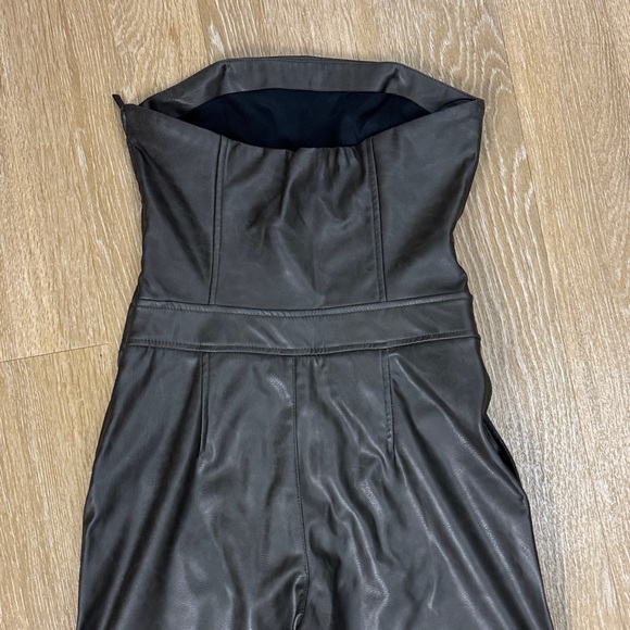 Zara Faux Leather Strapless Cargo Wide Leg Jumpsuit Brown Overalls Romper Small - Picture 11 of 15
